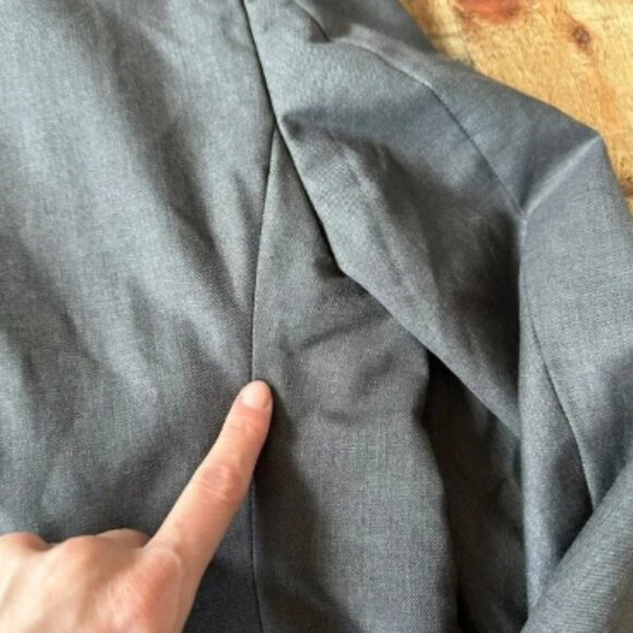 Charcoal Gray Mens Two-Button Blazer Jacket With Notched Lapel & Pockets Classic - Picture 2 of 9